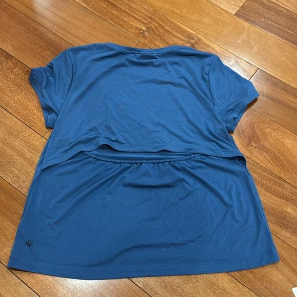 Athleta Air Out Cinch TEE in Blueish Size M - Picture 8 of 12